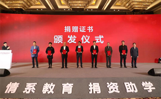 �ȱ���ѧ ���ĳ���حng28.com�ɷݾ�����������100��Ԫ��
